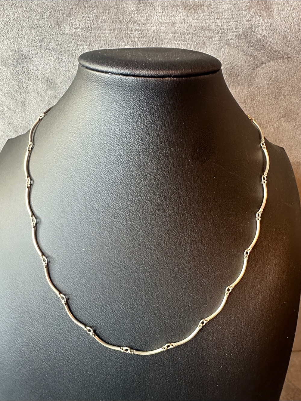 Elegant Sterling Silver Wave Link Necklace - Women Jewelry